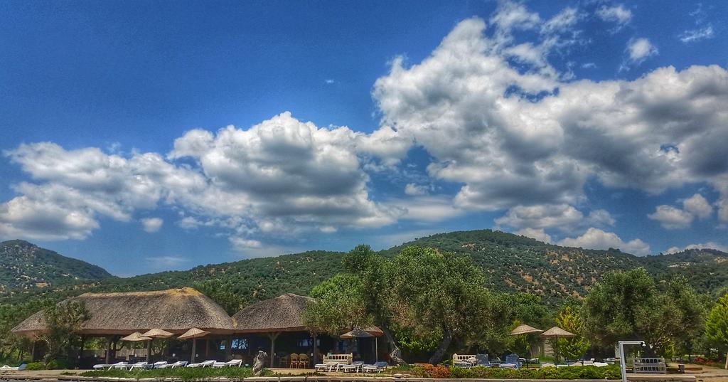 Manici Kasri Hotel Kucukkuyu Buitenkant foto