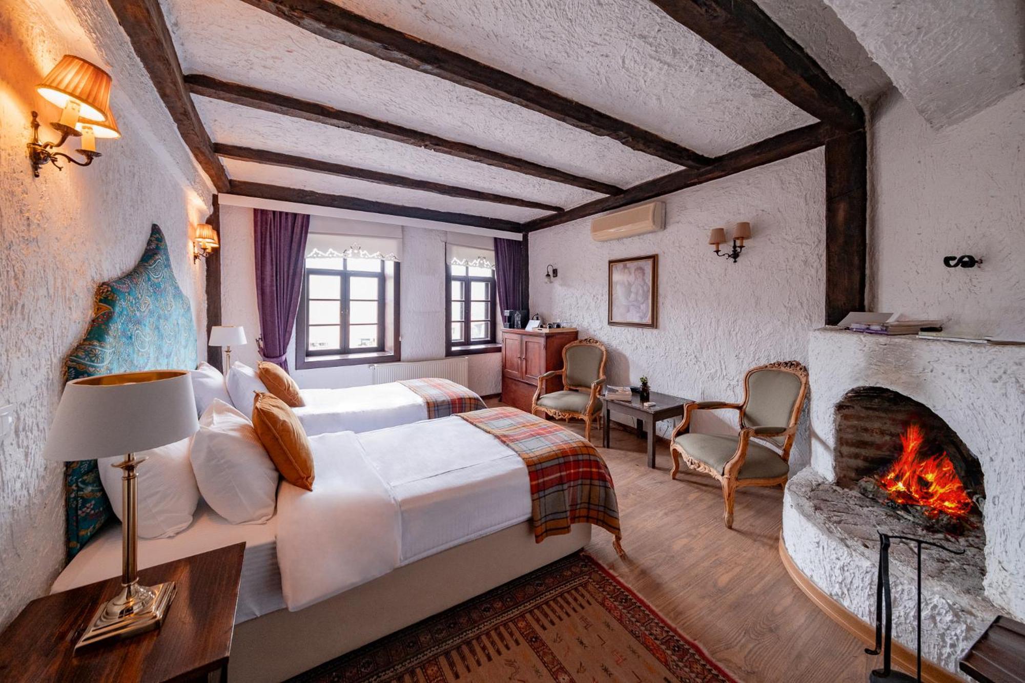 Manici Kasri Hotel Kucukkuyu Buitenkant foto