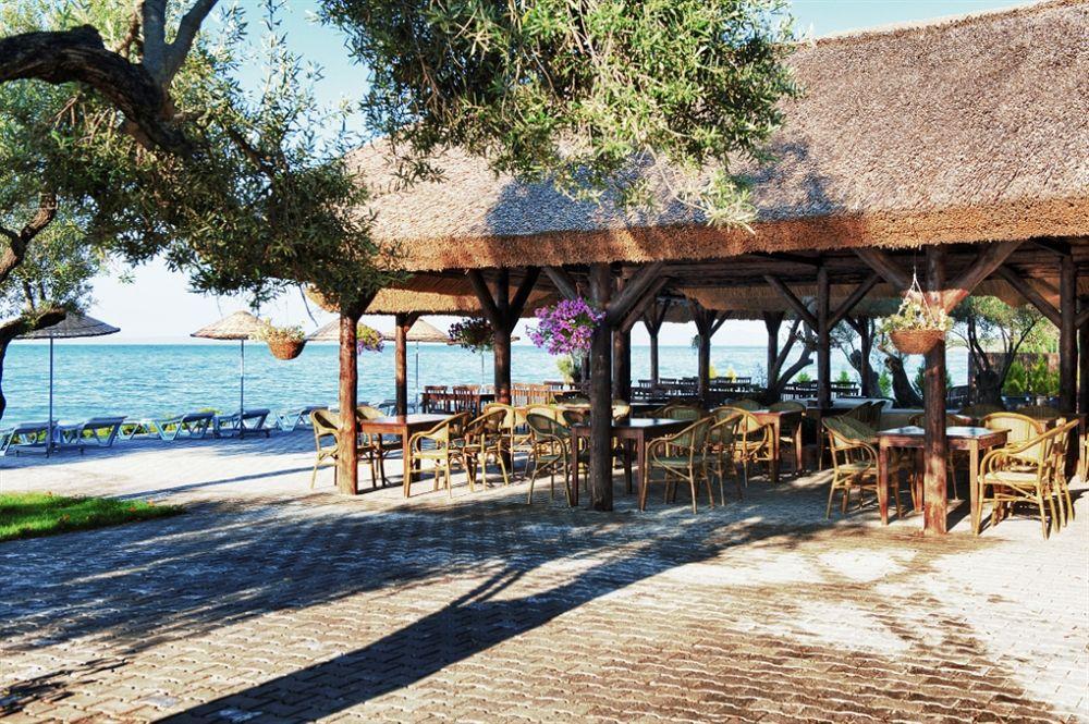 Manici Kasri Hotel Kucukkuyu Buitenkant foto