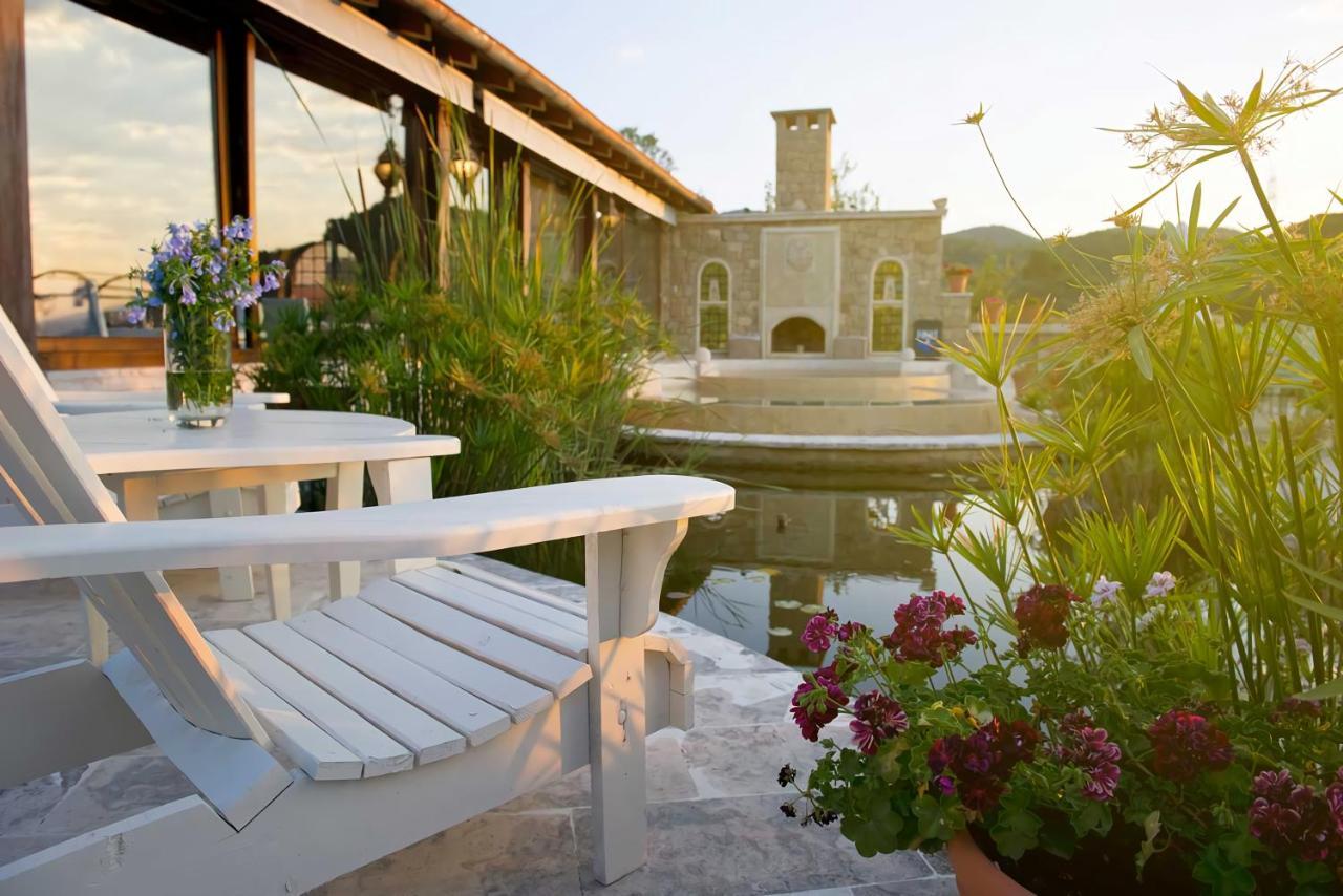 Manici Kasri Hotel Kucukkuyu Buitenkant foto